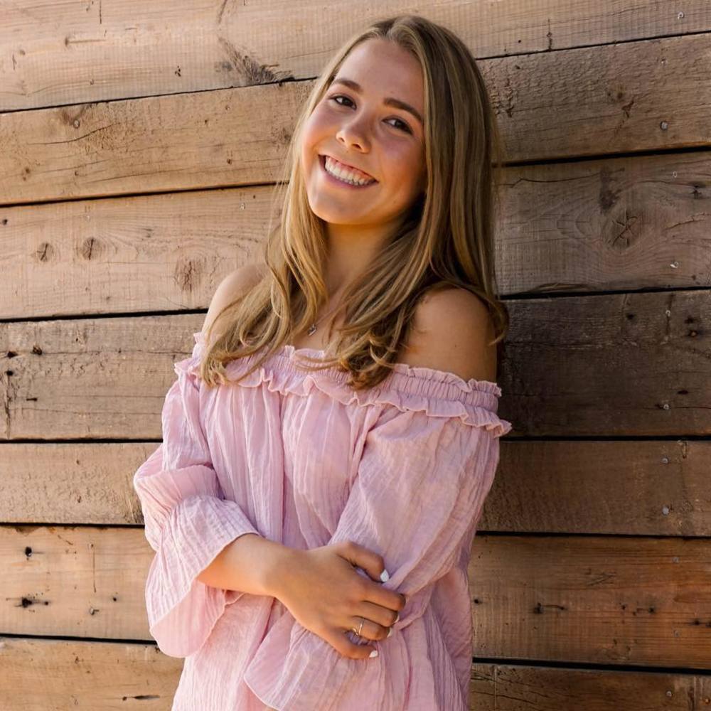 Meet your Posher, Ellie